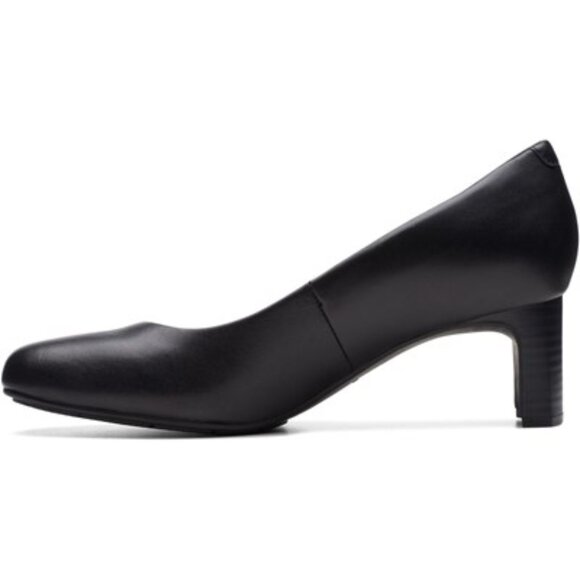 Clarks - Womens Kyndall Iris Shoes, size 11 US womens, color black. - Picture 1 of 5